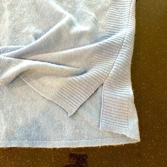 LILY PULITZER 100% Cashmere Baby Blue v-neck Poncho Sweater in Size XS/S - Picture 5 of 10